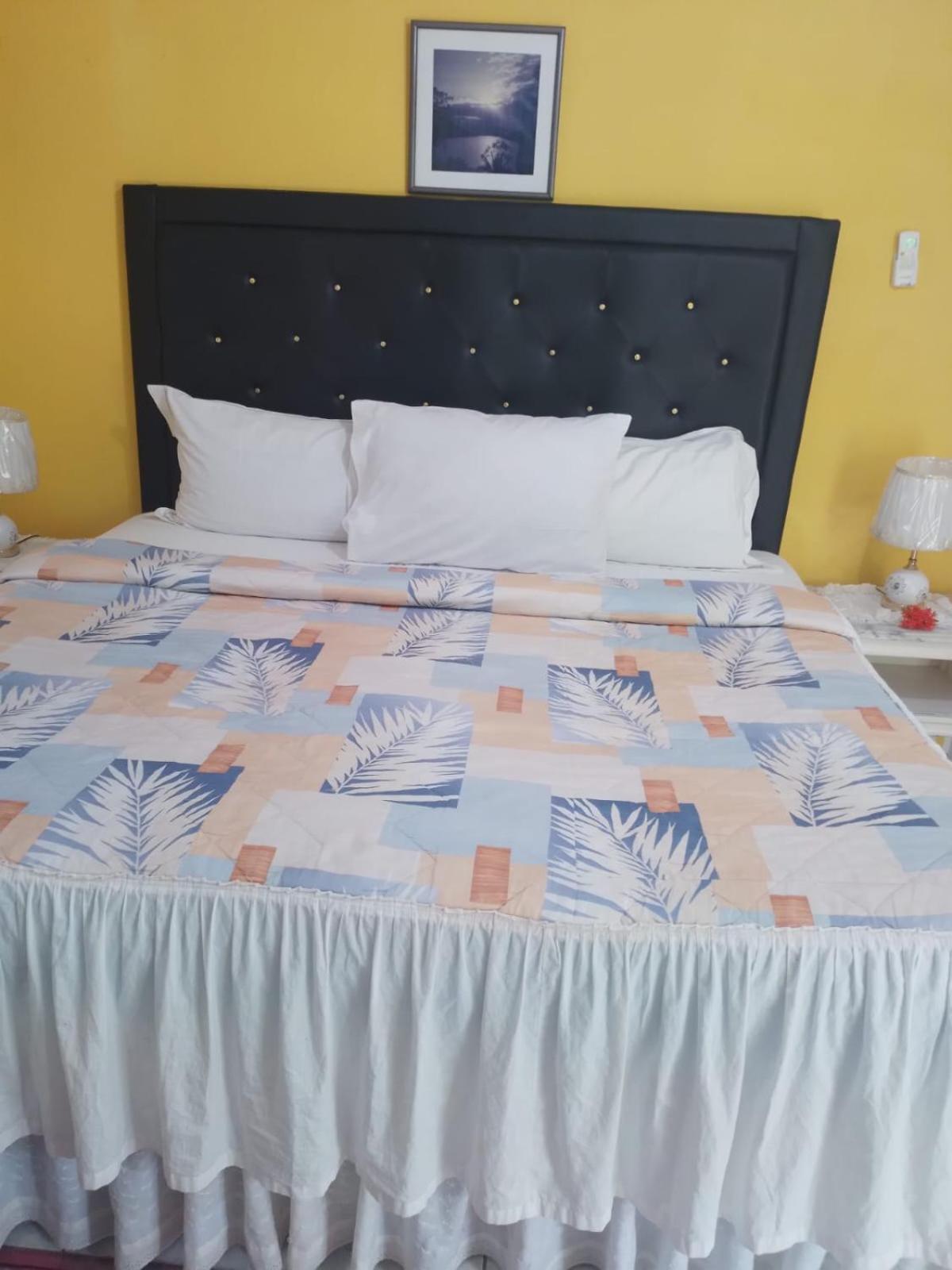Pink Hibiscus Bed And Breakfast มอนเทโกเบย์ ภายนอก รูปภาพ