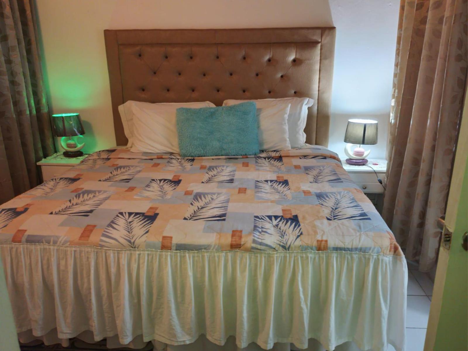 Pink Hibiscus Bed And Breakfast มอนเทโกเบย์ ภายนอก รูปภาพ