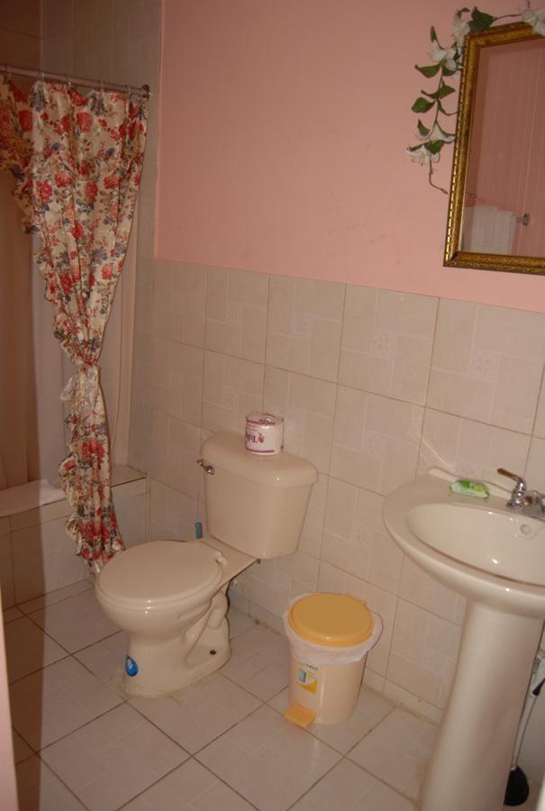 Pink Hibiscus Bed And Breakfast มอนเทโกเบย์ ภายนอก รูปภาพ